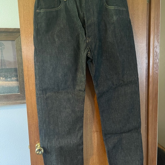 Men’s Levi Jeans - Picture 2 of 6